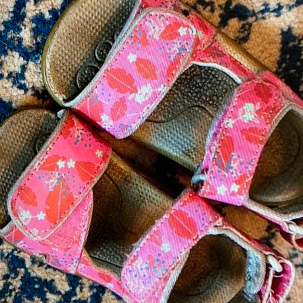 Velcro straps for kids floral shoes